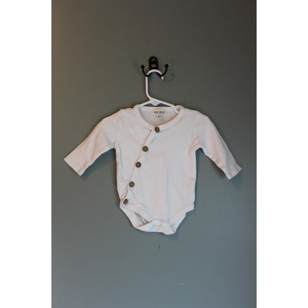 Rabbit & Bear One Piece Long Sleeve Bodysuit White Button Baby Size 6-9M